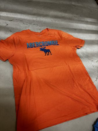Herren Abercrombie T-Shirt Grösse 15/16 orange