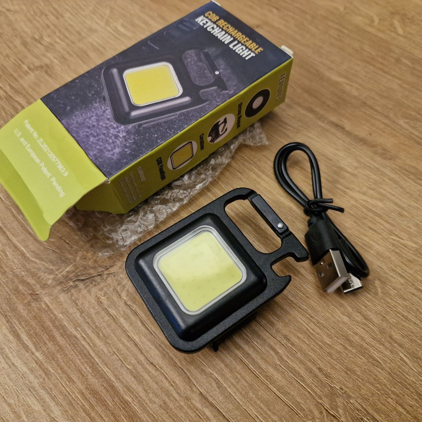 Lampade: Portable mini lampe LED USB, porte clé, magnétique – Nuovo e nell'imballaggio originale da Yverdon-les-Bains venduto da rogi80 2