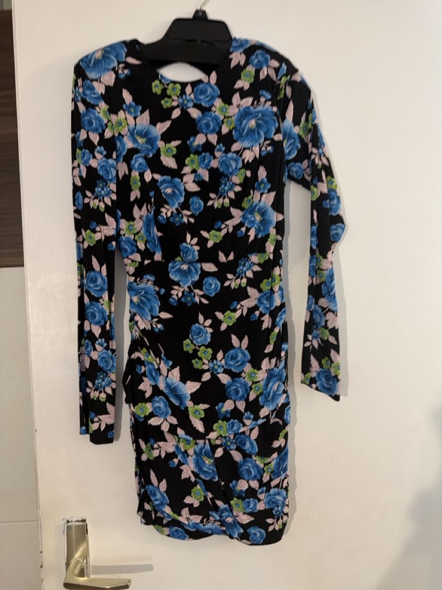 Kleider: Robe Zara  taille XS  – Neu und originalverpackt aus Lausanne von sah_5wsx