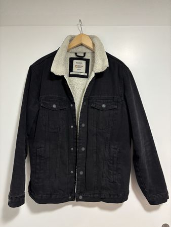 Pull&Bear Herren Jeans Jacke mit Teddyfutter | Schwarz | L