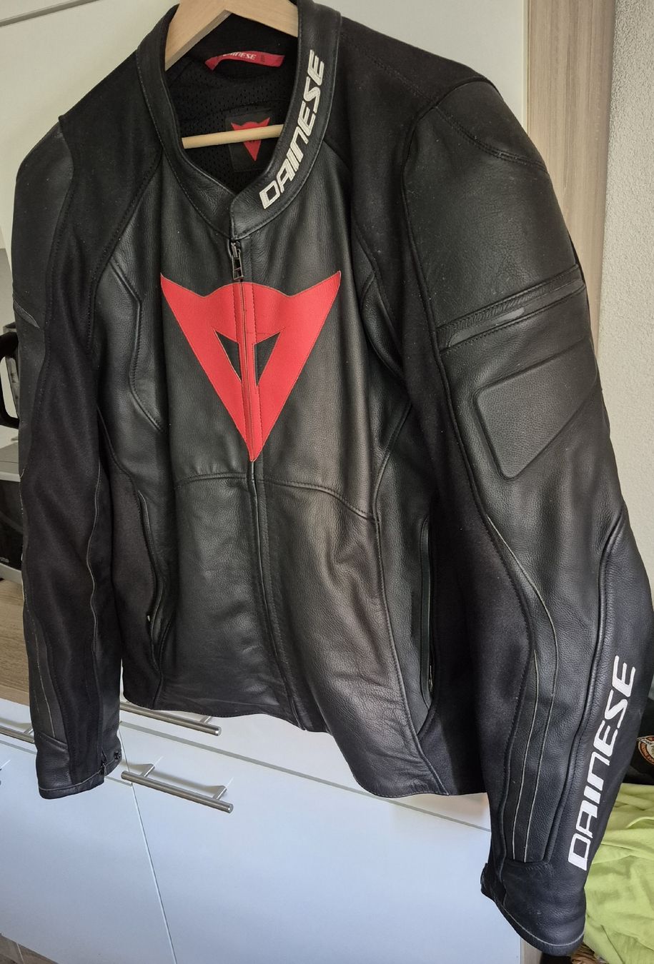 Jacken: Dainese Lederjacke, Größe 58 – Gebraucht aus Schiers von nie_ddg5 1