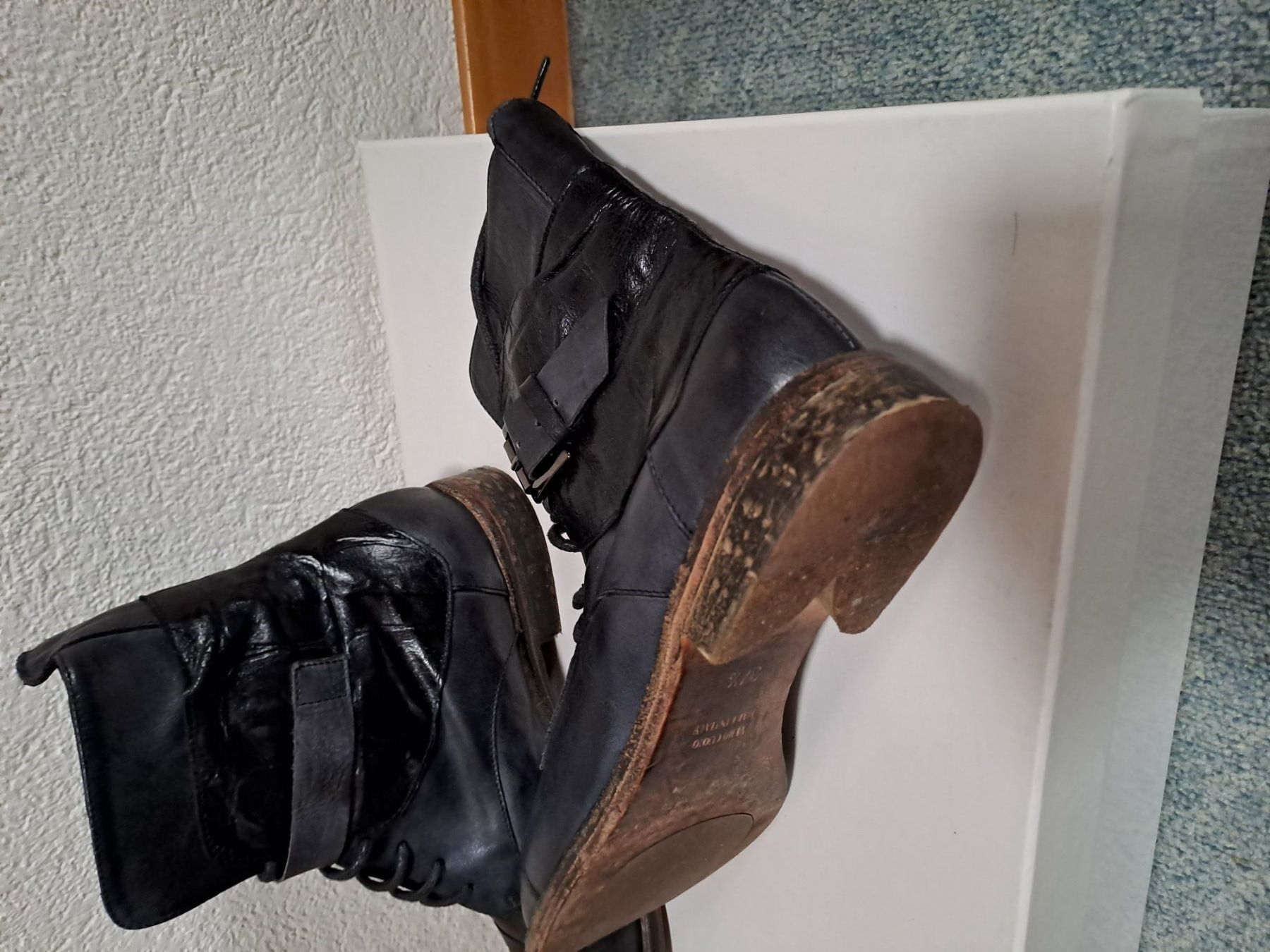 Scarpe da donna: Lederschuhe, Gr. 37.5, / 38 – Usato da Frauenfeld venduto da Andadaa 3