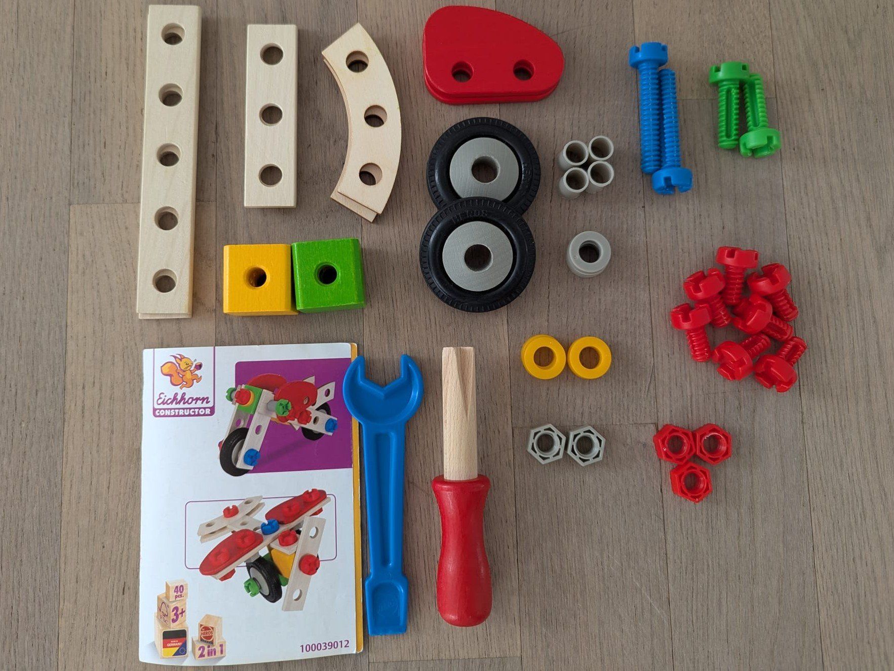 Eichhorn Kit di costruzioni: 2 Holz-Konstruktions-Sets: Eichhorn Constr. Kran + Motorrad – Usato da Inwil venduto da rednag_tam 7