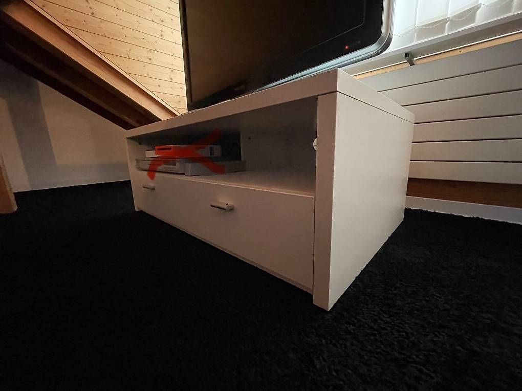 TV Möbel: Fernsehmöbel mit drehbarer Glasplatte – Gebraucht aus Mosnang von carmelita7b 1