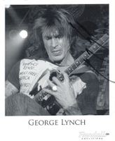 George Lynch 1954- Dokken Autogramm signiert Foto 20x25cm