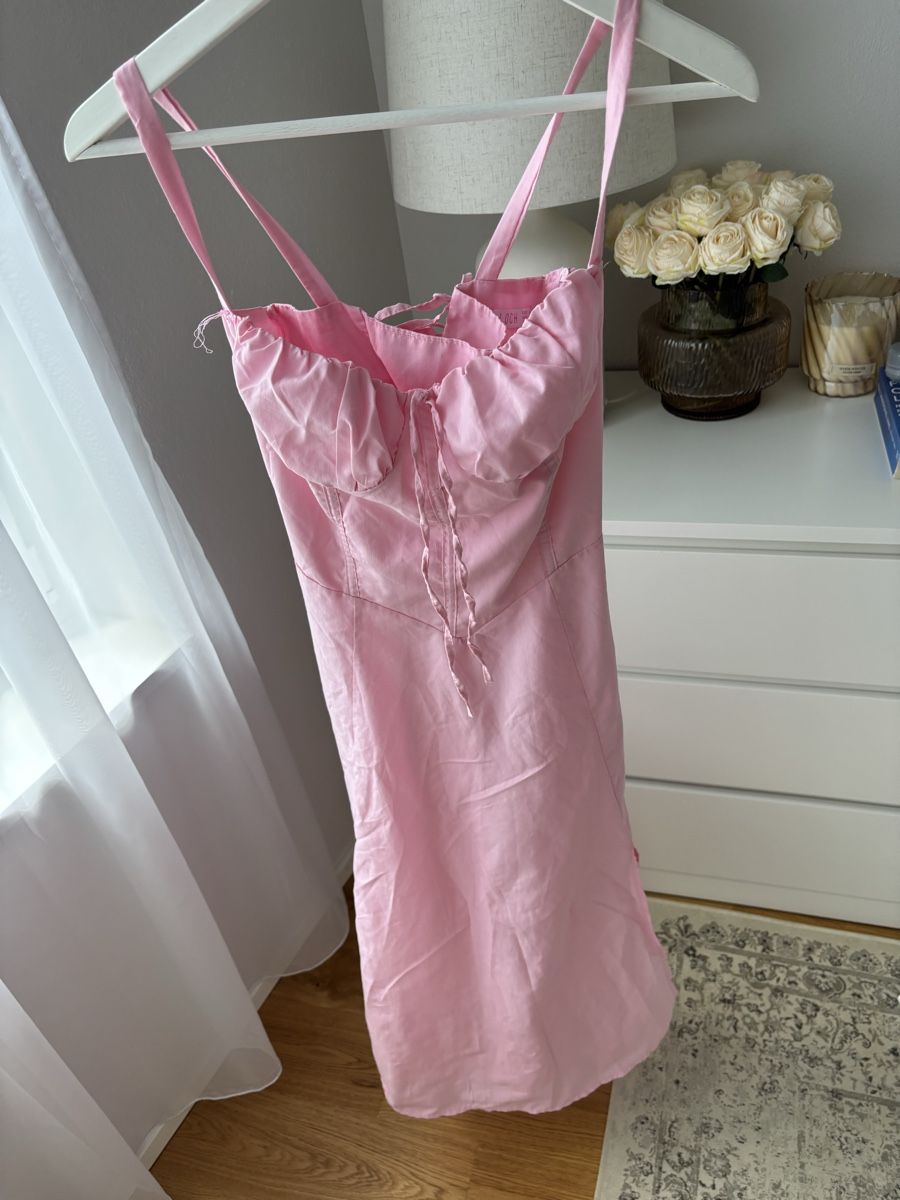 Vestiti: Pink Midi Dress in Pink – Usato da Horgen venduto da lme_8kj7
