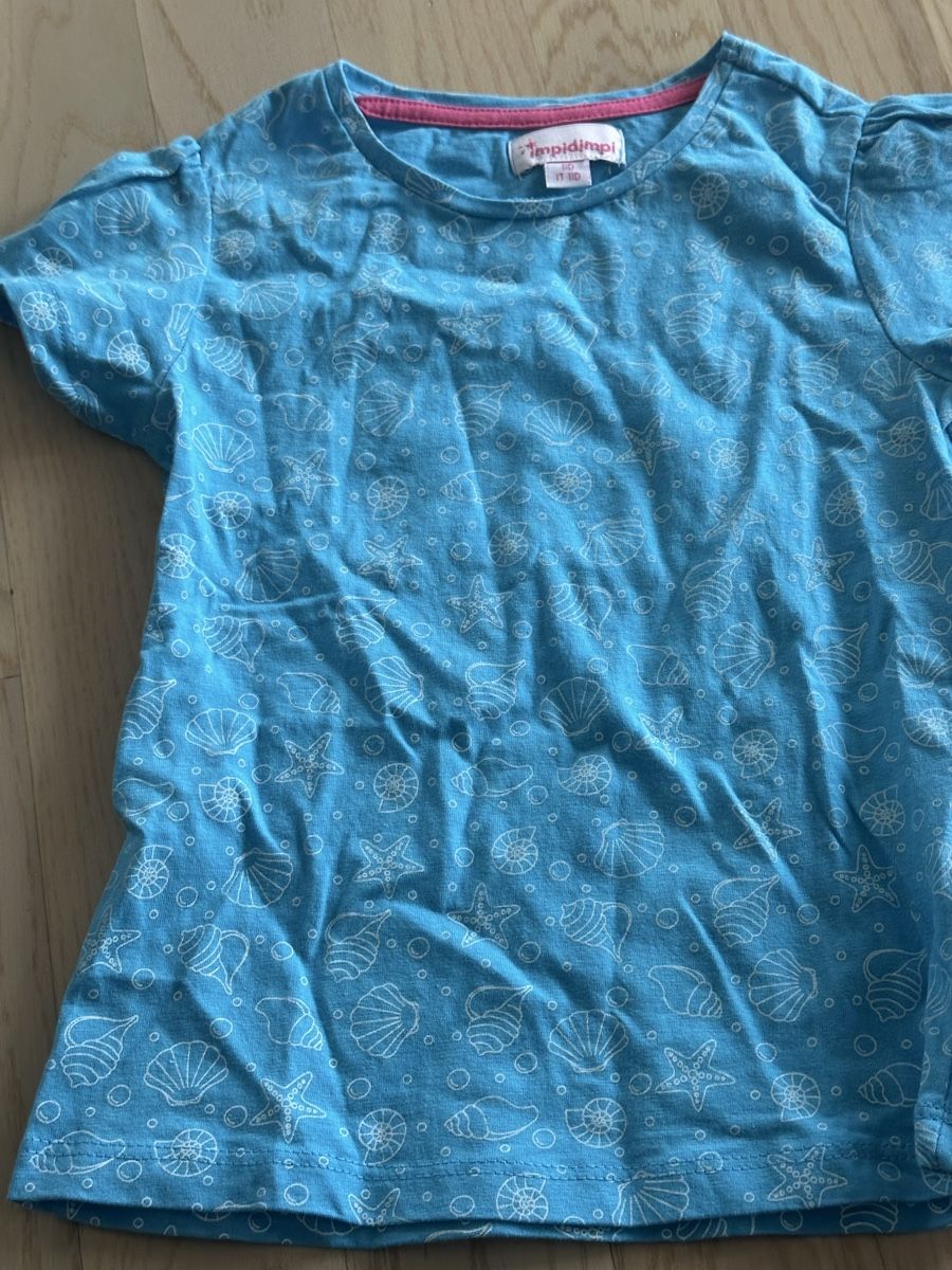 Camicette, T-shirt & Top: Impidimpi T-Shirt, Gr. 110, hellblau mit Muscheln – Usato da Esslingen venduto da mar_78x2