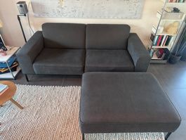Pfister 2er-Sofa «Ville» mit grossem Hocker, anthrazit