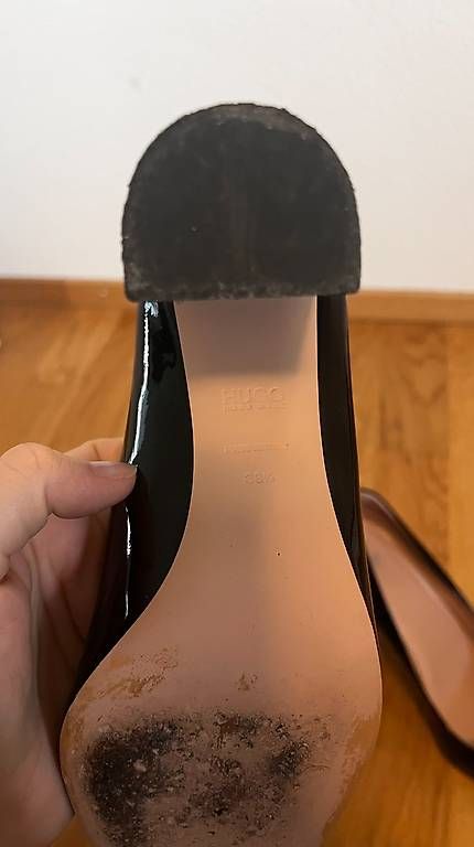 Scarpe da donna: HUGO High Heel Pumps Gr. 38.5 – Usato da Liestal venduto da Schatzsucher90 2
