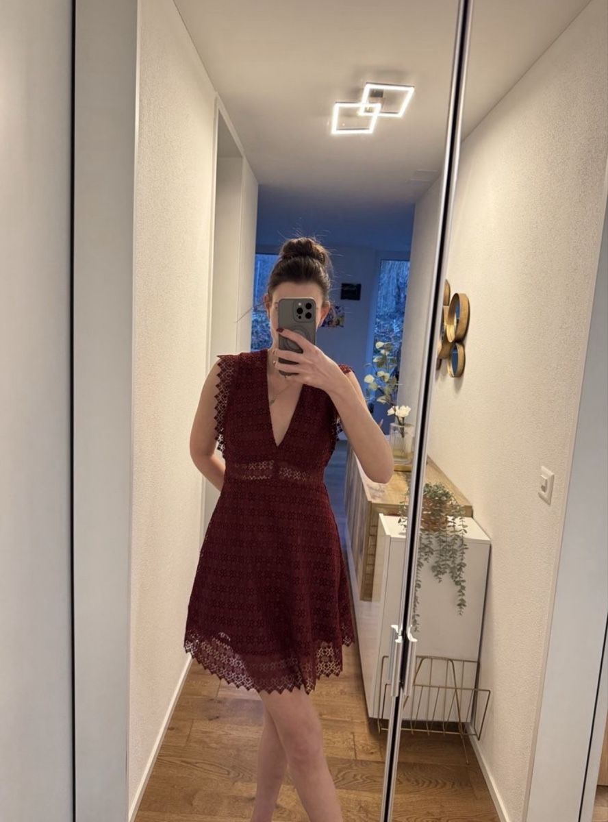 Sandro Vestiti: Sandro Spitzenkleid Gr. 1 Weinrot festlich – Usato da Altendorf venduto da bambi124 1