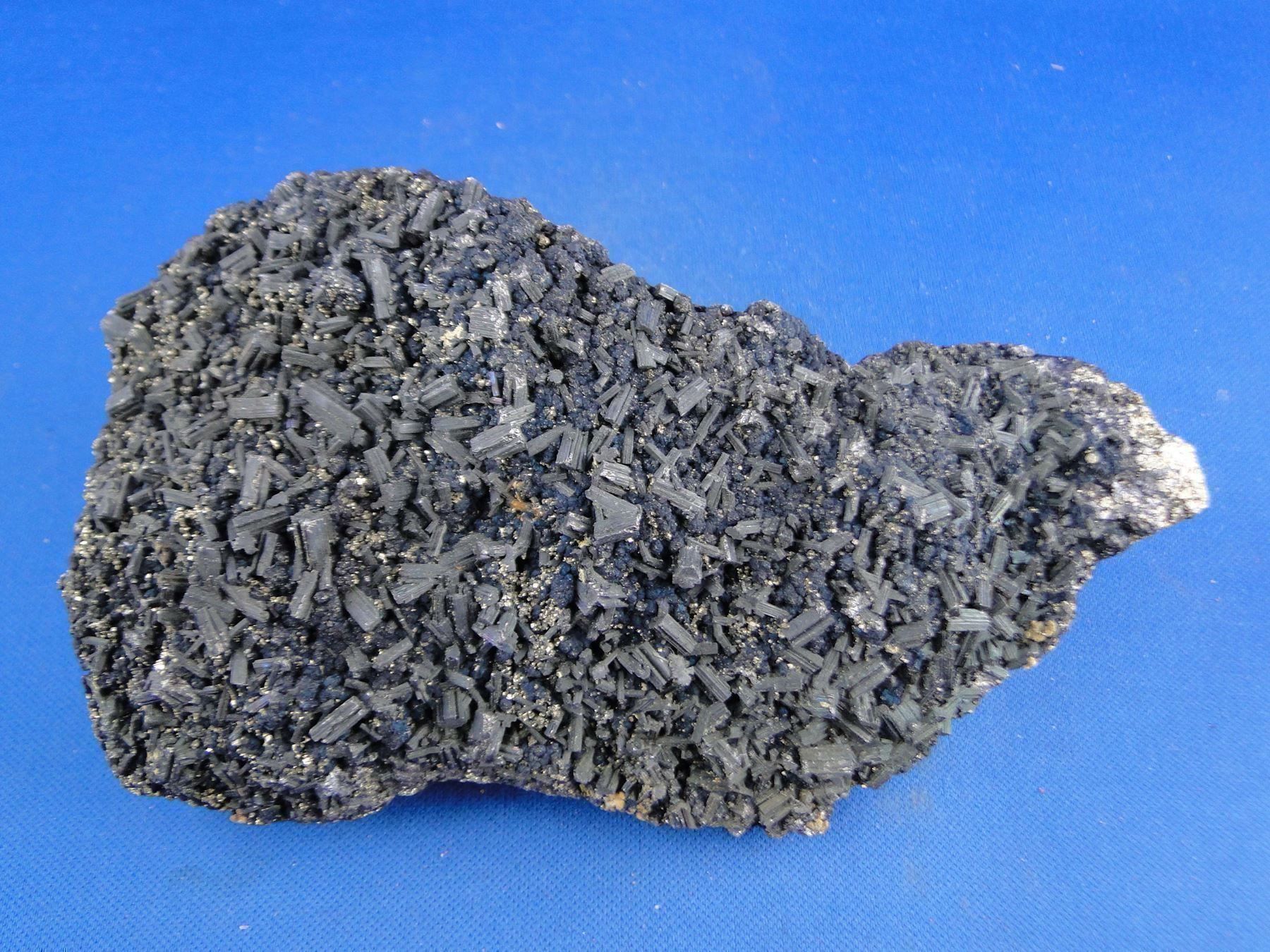 Minerali & Pietre curative: Bournonite auf Sulphiden – Usato da Schinznach Bad venduto da Demerald 1