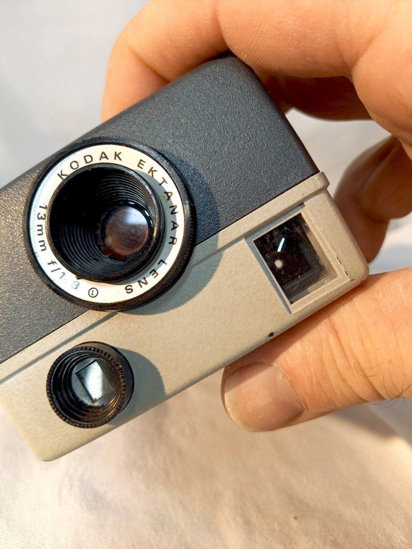 Videocamere: Kodak M-4 instamatic caméra 8mm Vintage – Usato da Ponts-de-Martel venduto da Henri-Louis 4