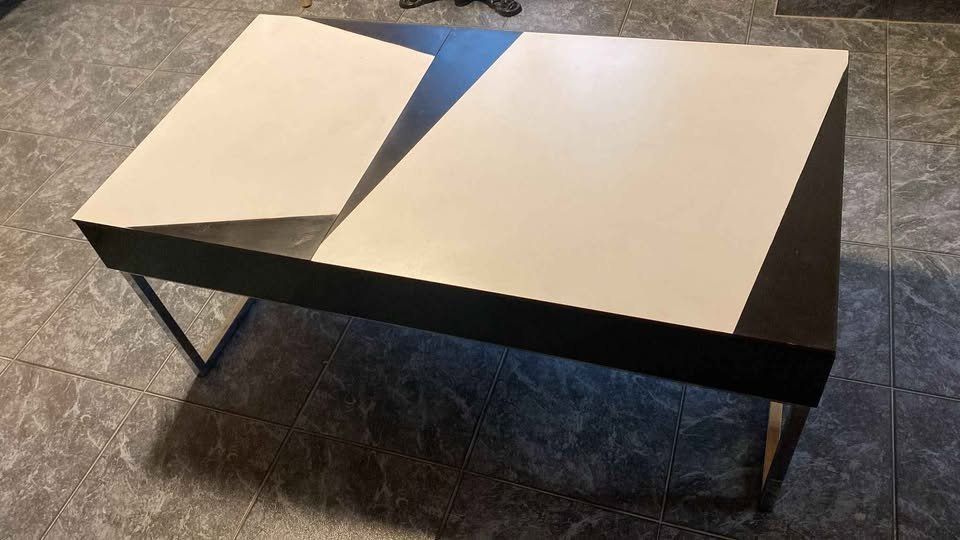 Tavoli: Salontisch mit Staufach, steht in 6064 Kerns – Usato da Wängi venduto da Raettli10