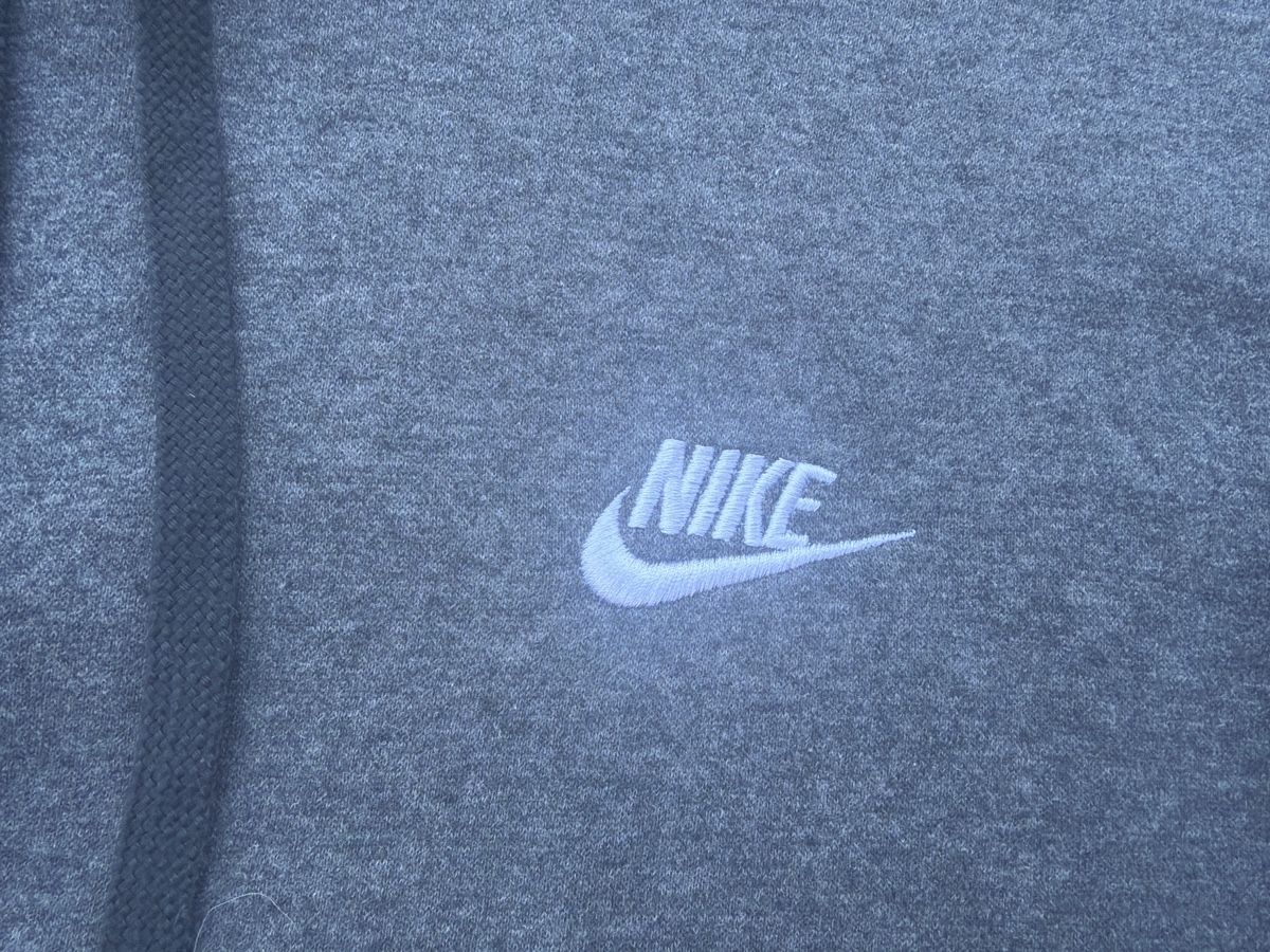 Nike Maglioni & Felpe: Nike Kapuzenpullover Gr.M – Usato da Weiach venduto da Wikingnoldi 1