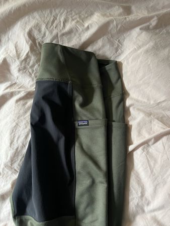 Patagonia Damen Hike Pack Out Tights basin green