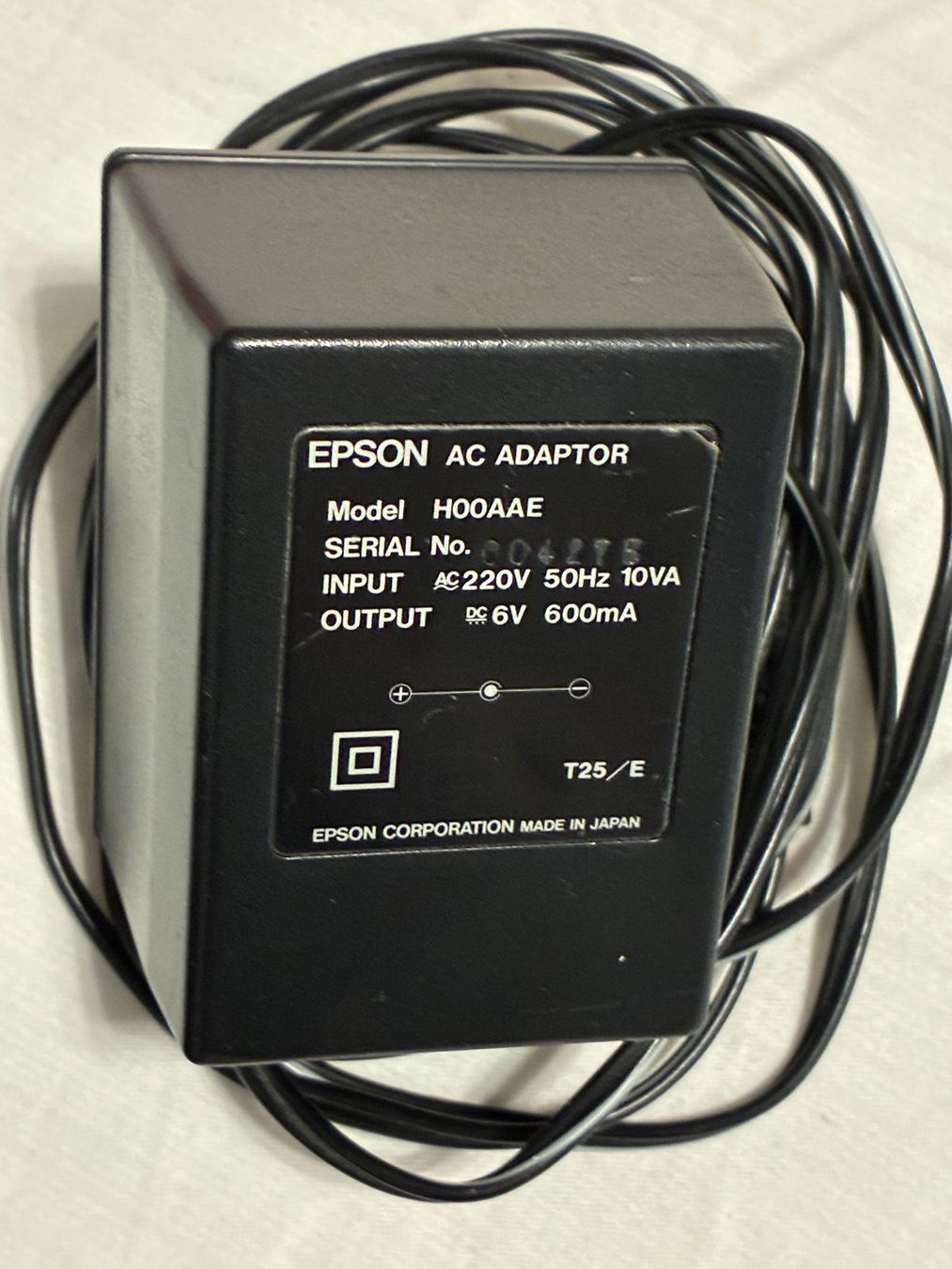 Epson Lecteurs & Adaptateurs: Epson Lineares Gleichstrom-Netzteil, Modle H00AAE – D'occasion à Döttingen par zha_xh2w
