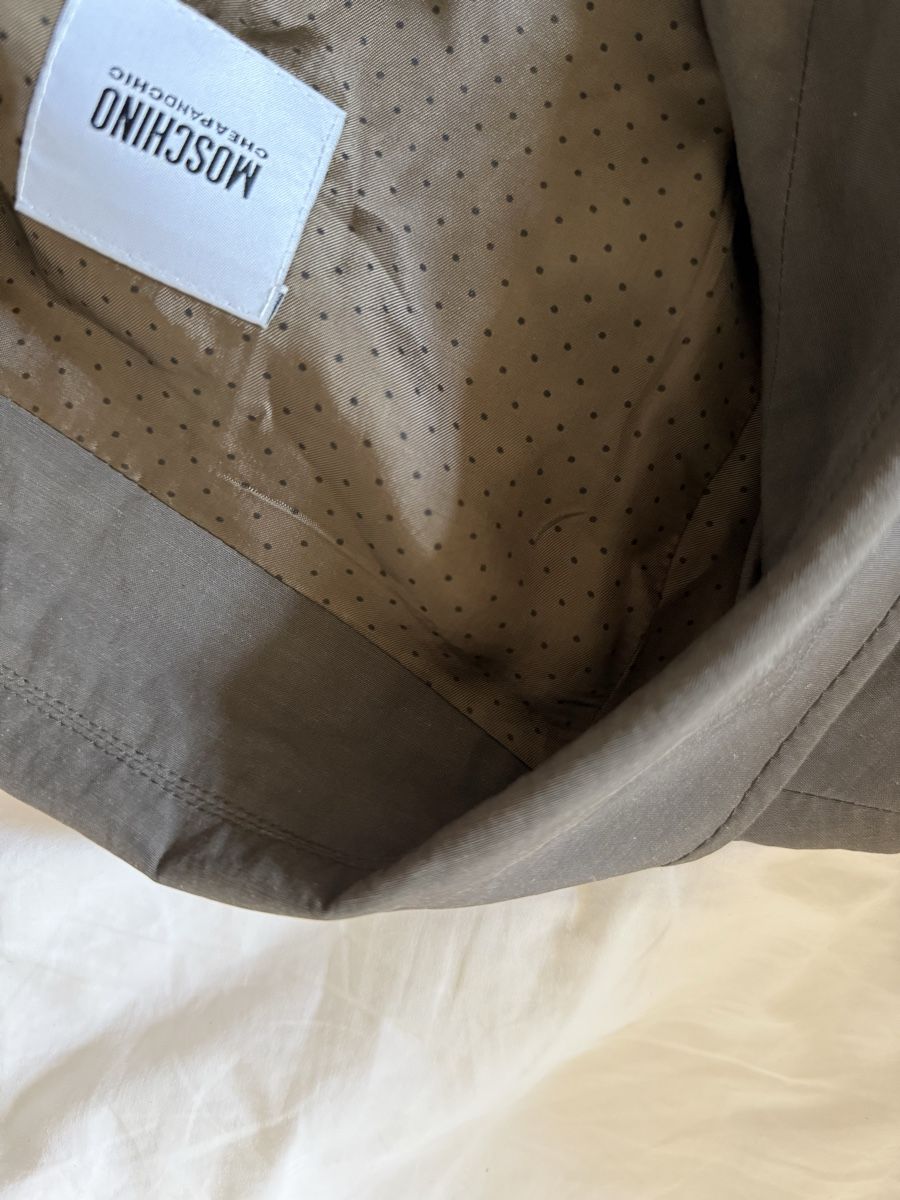 Moschino Giacche: Trenchcoat Moschino – Nuovo (secondo la descrizione) da Genève venduto da din_8xv2 5