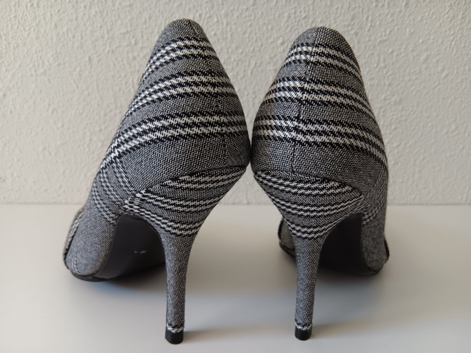 Maje Damenschuhe: MAJE Chaussures / Schuhe pointure / Nummer 36 – Gebraucht aus Cossonay-ville von Super-Price-Quality 5
