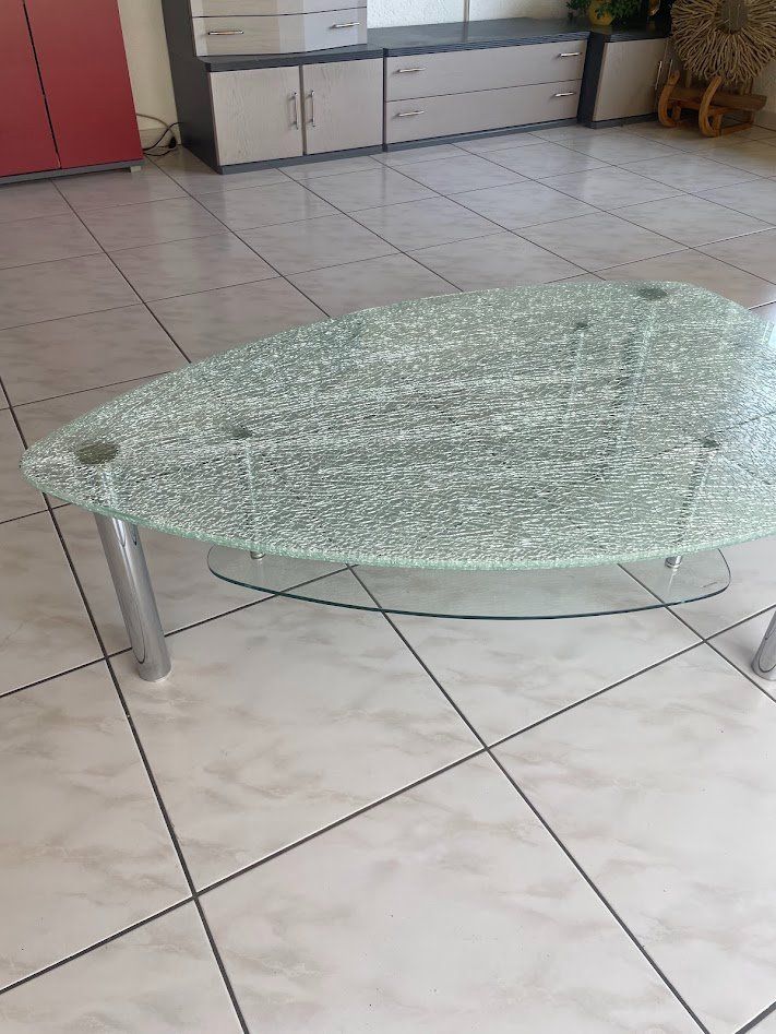 Tische: Glastisch – Gebraucht aus Dättwil AG von rico_renold 4