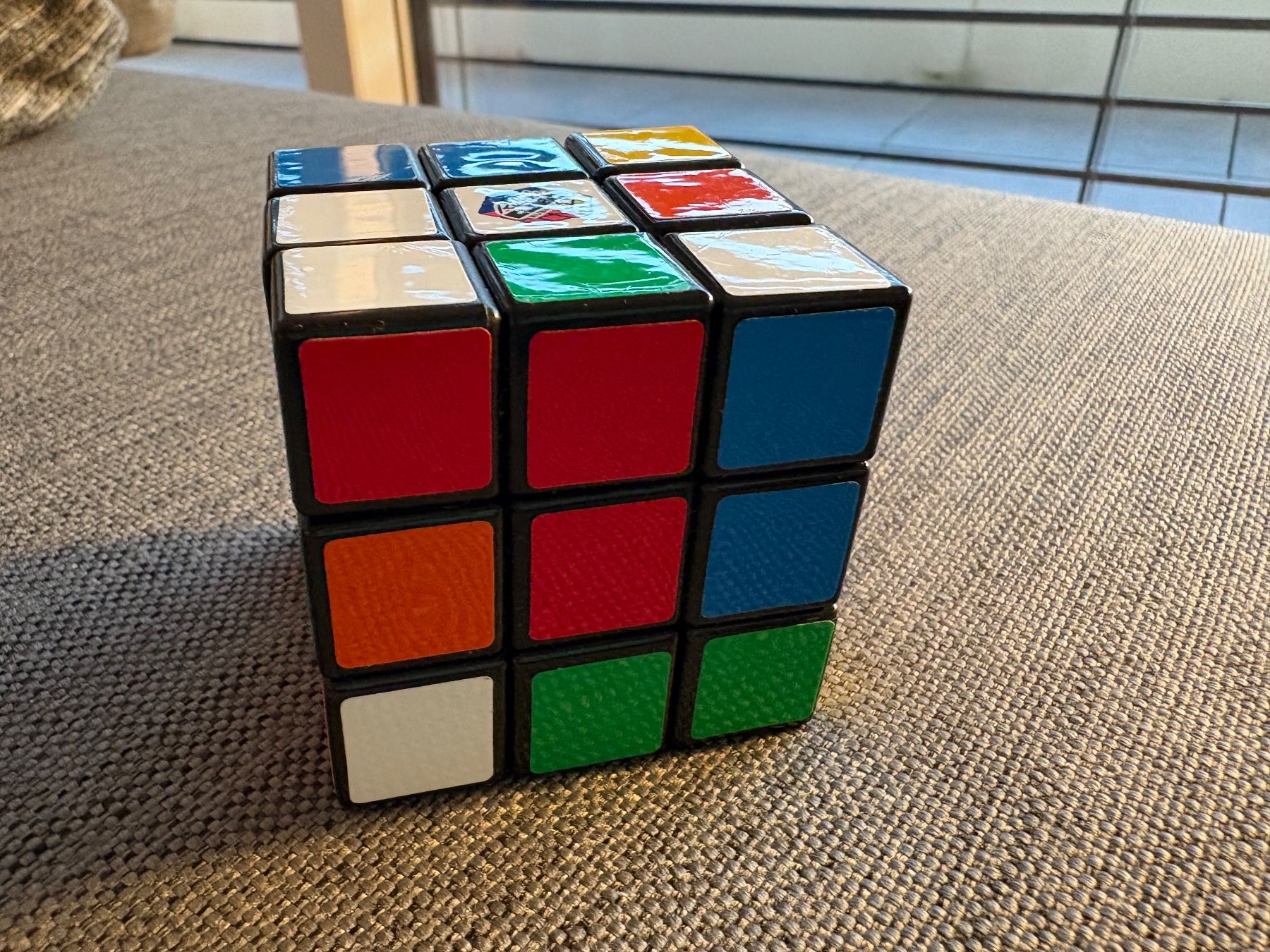 Rubik's Giochi: Casse-tête Rubik's Cube classique – Usato da Lausanne venduto da opi_92cn