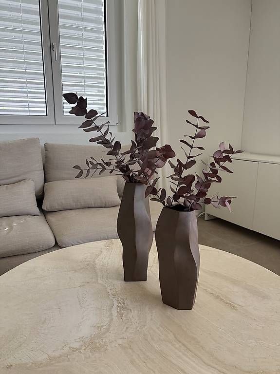 Vasen & Gefässe: Vase Boconcept Steinvase Blumenvase – Gebraucht aus Zürich von car_9sdb