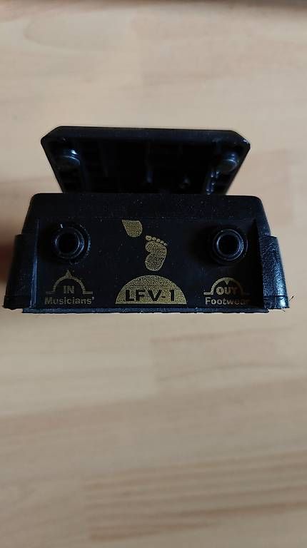 Strumenti musicali: Millenium LFV-1 Volume Pedal – Usato da Muotathal venduto da Gargola01 2