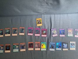 Lot de 24 cartes Yu-Gi-Oh extension MAMO + dark magician DDY