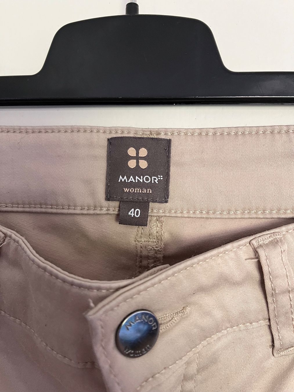 Pantalons: Hose beige – Neuf avec emballage d'origine à Eichberg par Jaasaa96 2