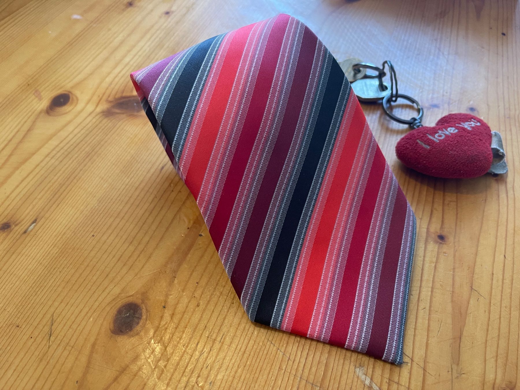 Cravatte: Kravatte Rot gestreift,  Polyester – Nuovo (secondo la descrizione) da Weinfelden venduto da ice_heart_xx