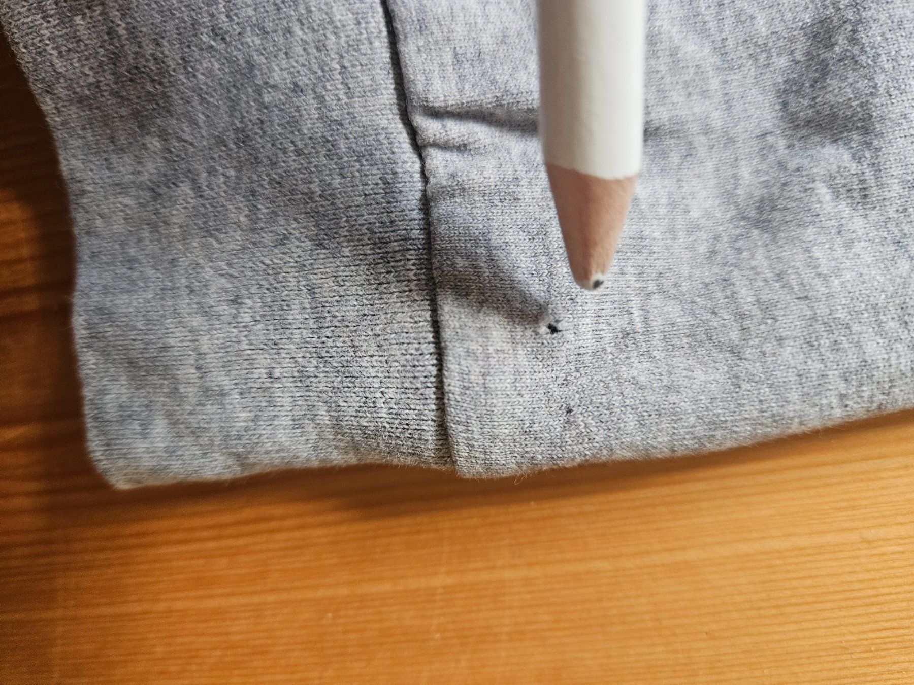 Molo Blusen, T-Shirts & Tops: Wunderschönes Molo Shirt 128 – Gebraucht aus Rifferswil von fle_5nqr 5