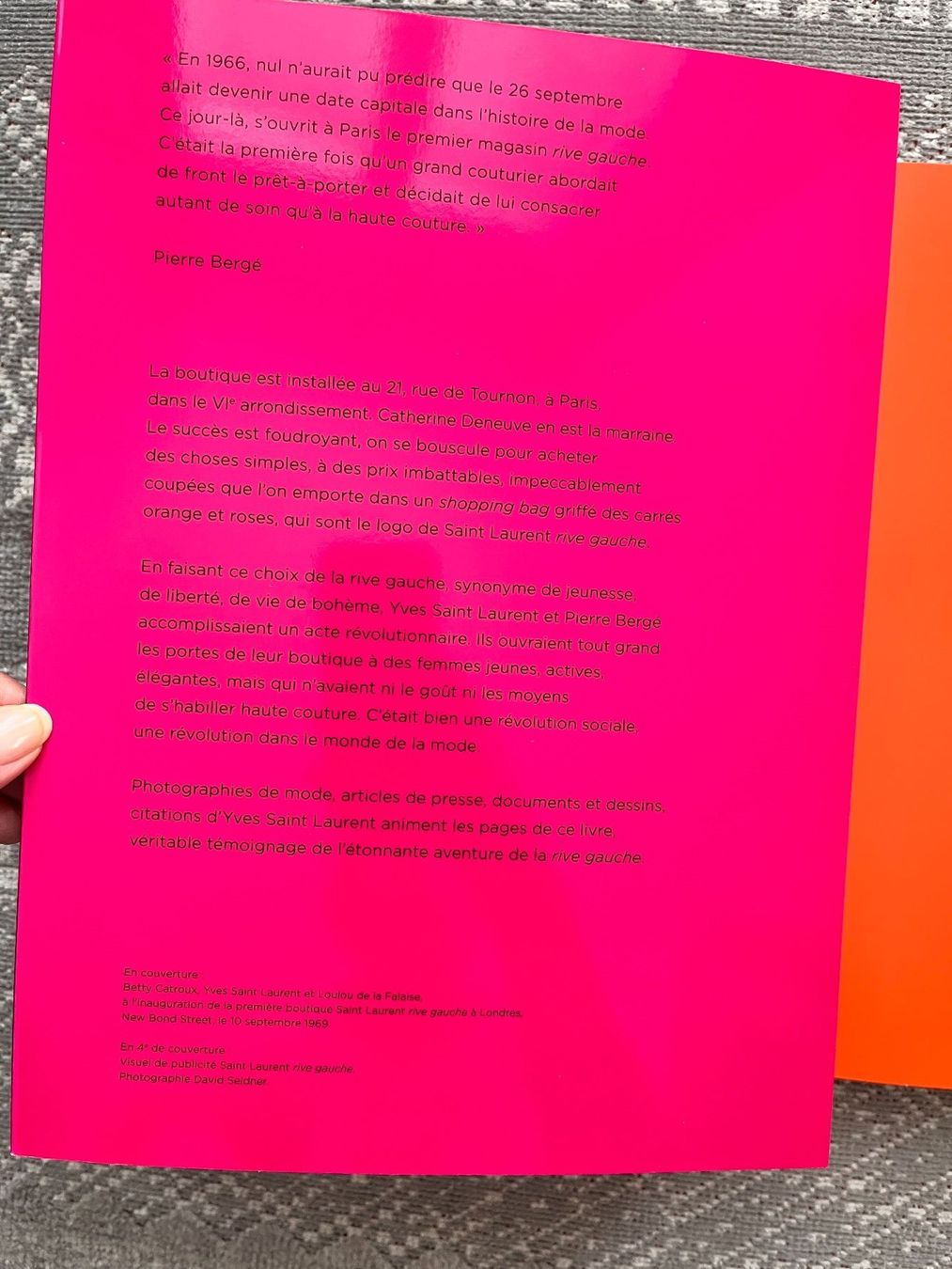 Libri: Saint Laurent rive gauche, la révolution de la mode – Usato da Lausanne venduto da Kinga_Shopaholic 2