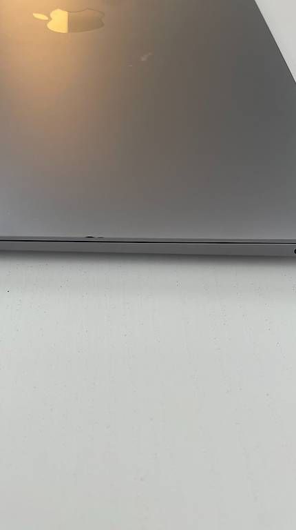 Apple Notebooks: MacBook Air 13" - Space Grau - 2020 – Gebraucht aus Rüschlikon von FabbyZH 3