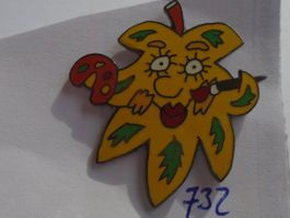 1 Herbstlicher Künstler-Blätter-Pin (732)