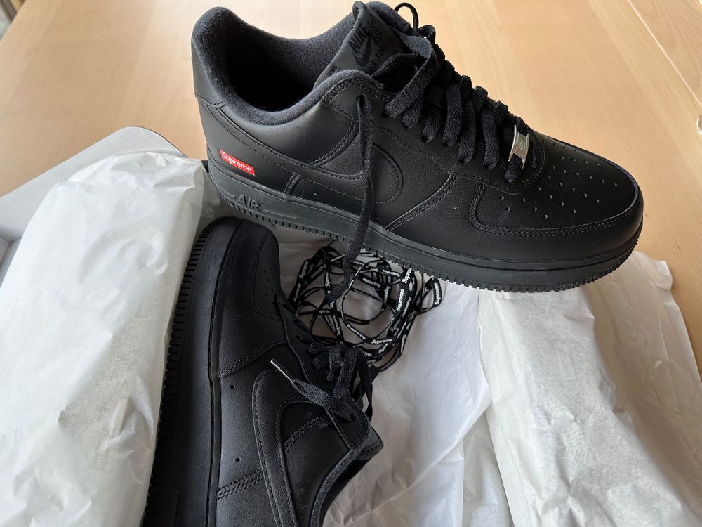 Nike air force store schwarz 43