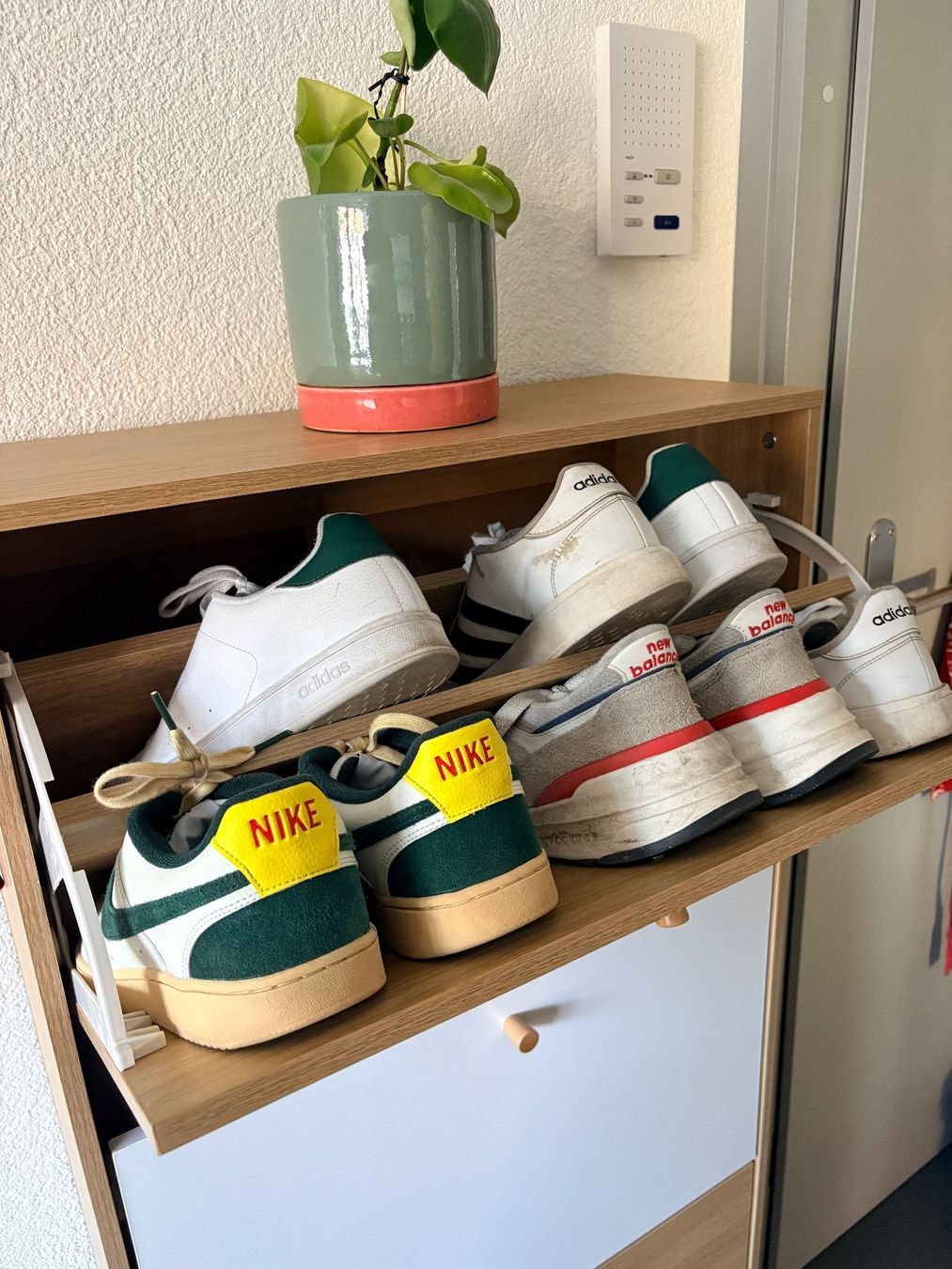 Étagères: Schuhregal mit 3 Fächern – D'occasion à Zürich par ale_z9rx 2