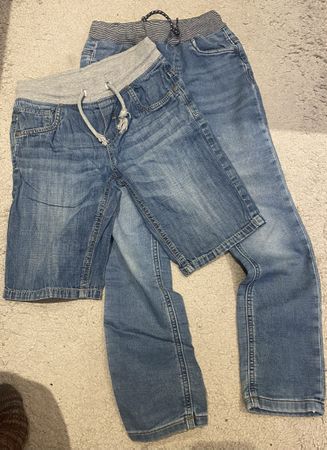 1 jeans et 1 short 8-9 ans