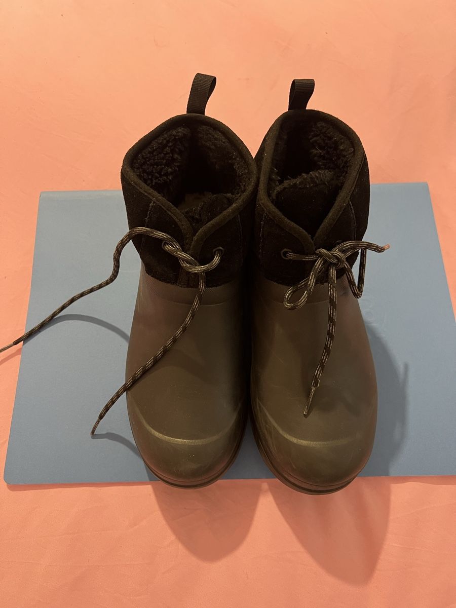Ugg Scarpe da donna: Ugg Boots – Usato da Zürich venduto da Isabel.