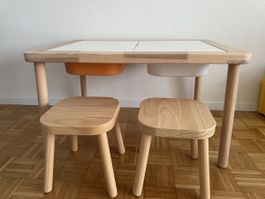 Kindertisch mit zwei Stühlen Holz