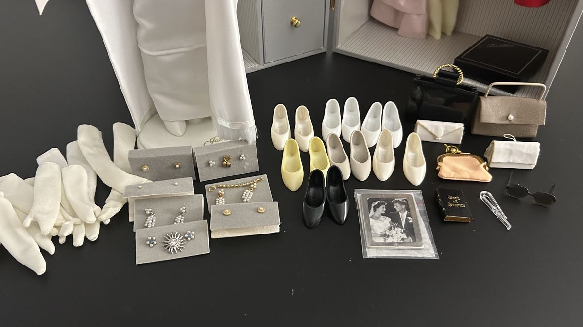 Puppen: Sammler Puppe Jackie Kennedy – Gebraucht aus Thalwil von Centrone 3