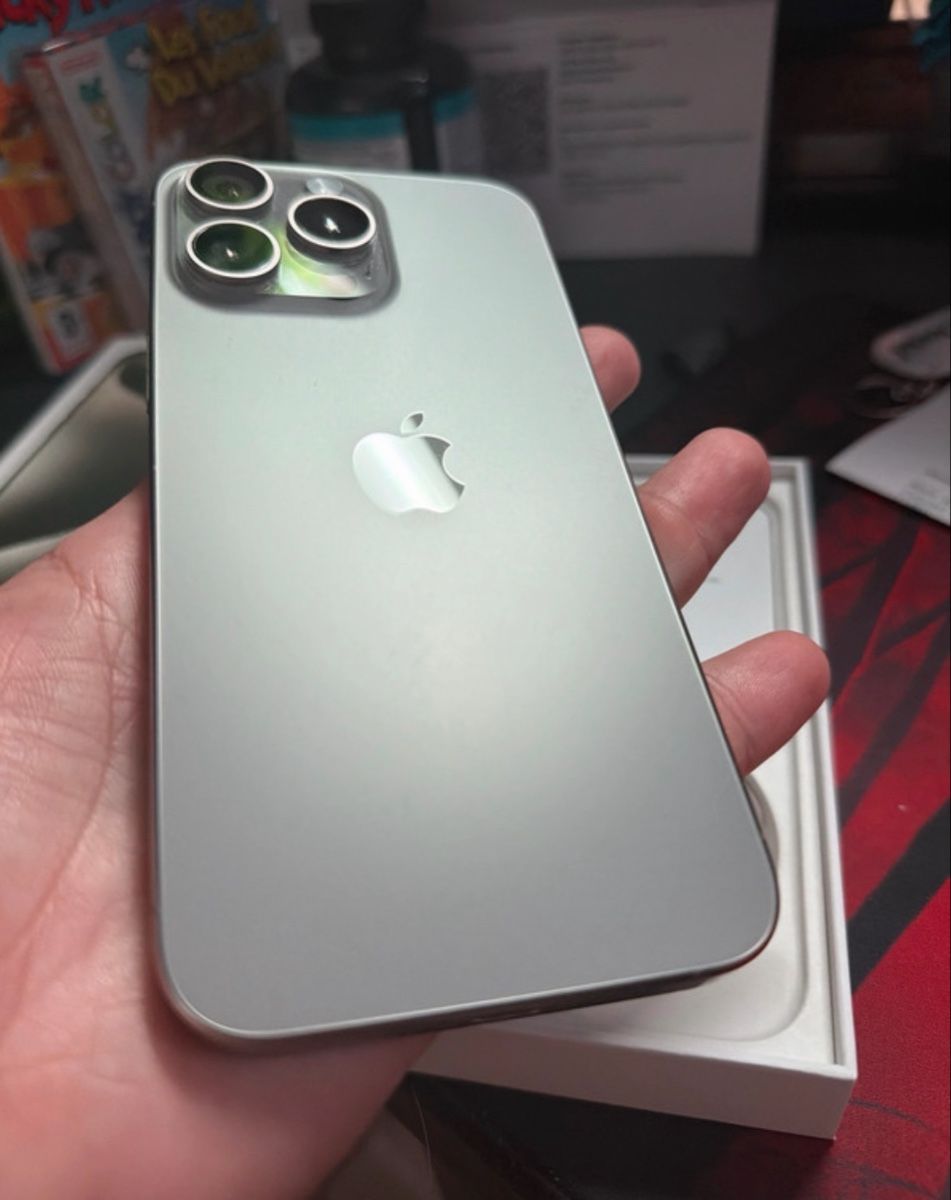 Apple Portables: Iphone 15 Pro Max 256G – D'occasion à Thônex par Mr_xxv 2