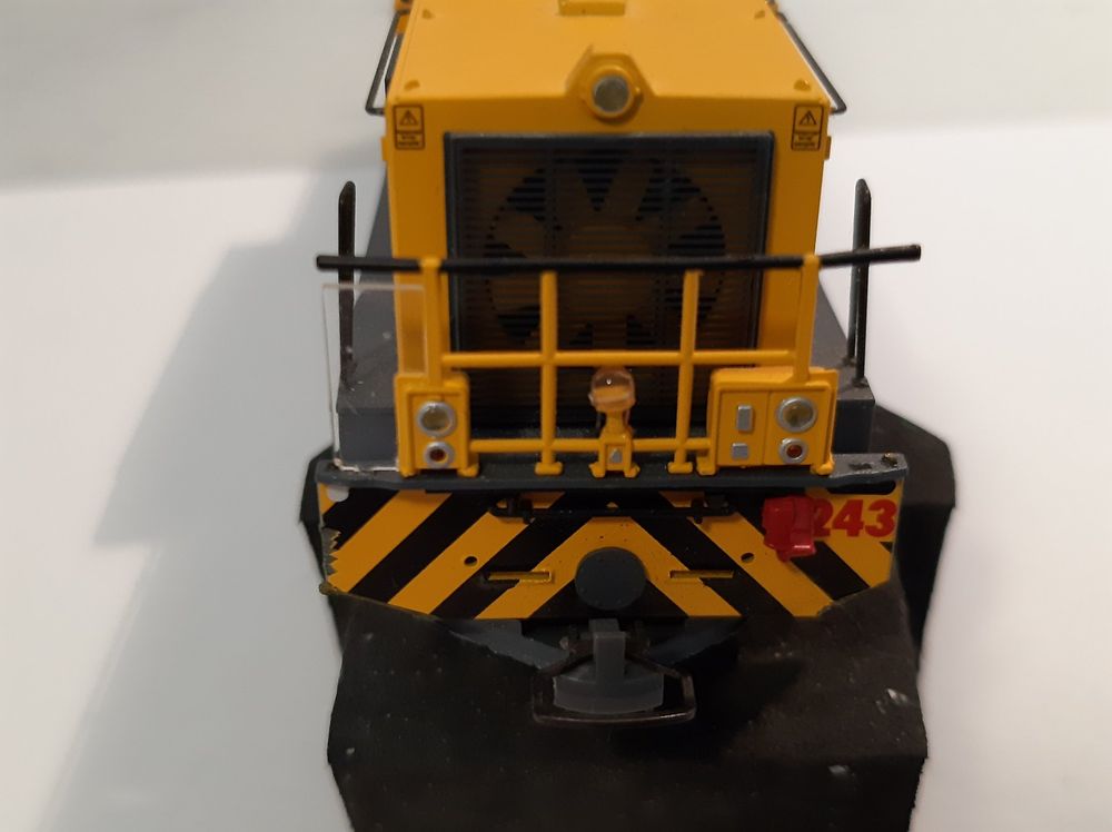 Bemo 1389 RhB Gmf 4/4 243 ディーゼル機関車 HOm Bemo 1389 RhB Gmf 4/4 243 ディーゼル機関車 HOm