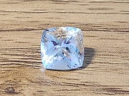 Aigue-marine 3.42cts - Certifiée IGI - Bleu, transparent