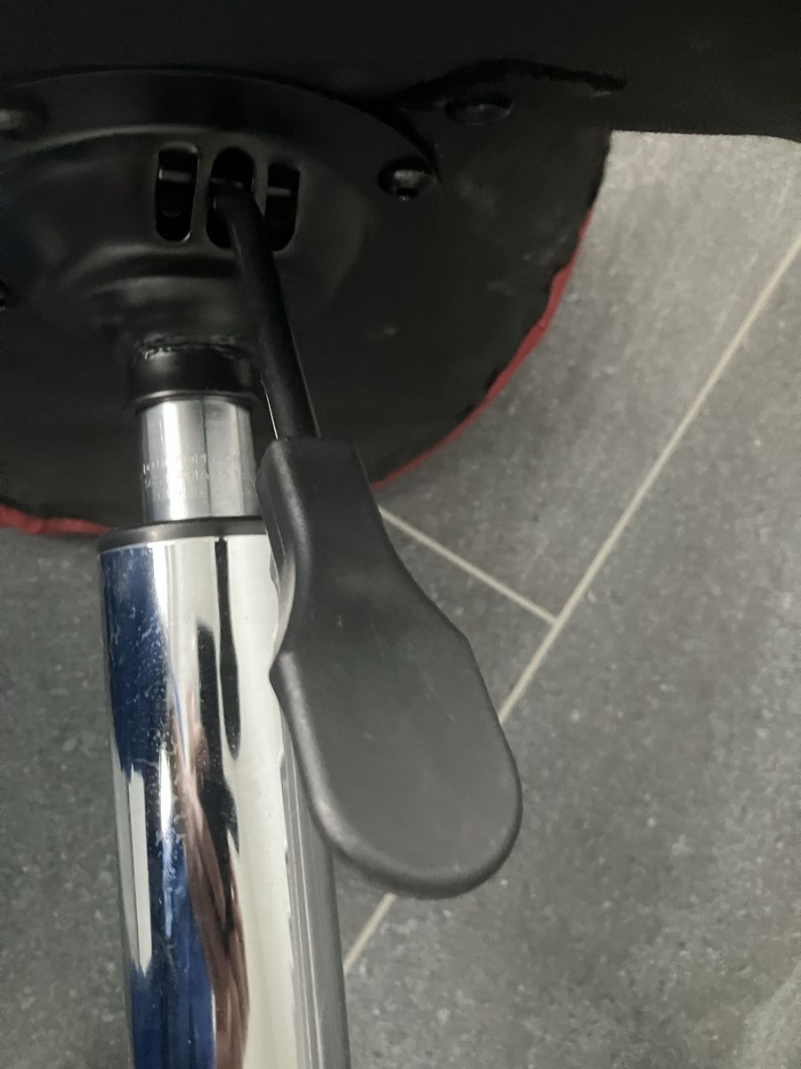 Sedie: Sattelsitz / Stuhl rot – Usato da Bettwiesen venduto da Zustand57 6
