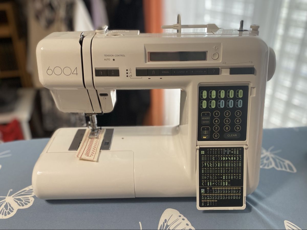 Elna Macchine da cucire: Elna 6004 Nähmaschine – Usato da Welschenrohr venduto da Mona_Ricardo
