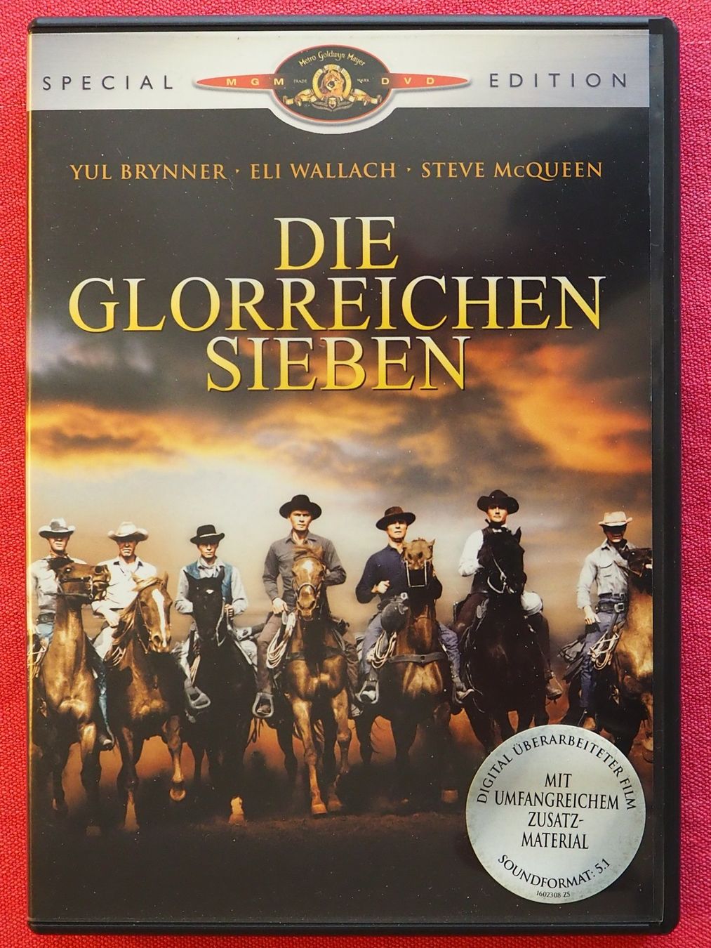 Tutti i DVDs: Die glorreichen  Sieben - Special Edition / Yul Brynner – Usato da Chur venduto da big_5zx8