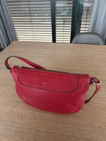 Furla Red Leather Shoulder Bag - Stylish & Functional