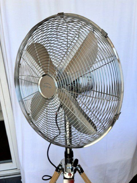 Ventilatoren: Standventilator gross Retro m. Holzstativ - Durchmesser 45cm – Gebraucht aus Thun von Studi1974 1
