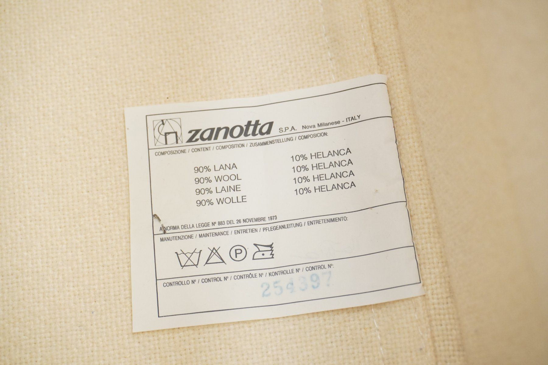 Zanotta Sessel: Zanotta Sessel Stoff beige – Gebraucht aus Bad Zurzach von QLASSIQ 9