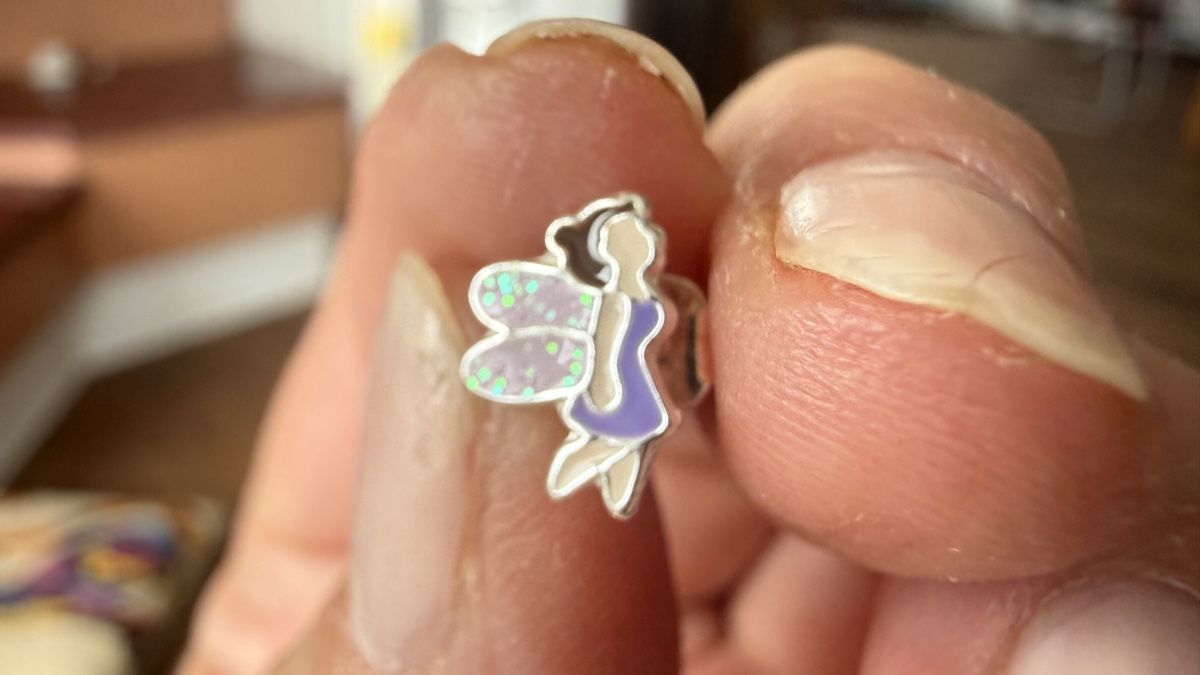 Orecchini pendenti & Orecchini a lobo: Silberohrstecker Fee mit Lila Kleid ! – Nuovo e nell'imballaggio originale da Ebikon venduto da Leonidas2 1