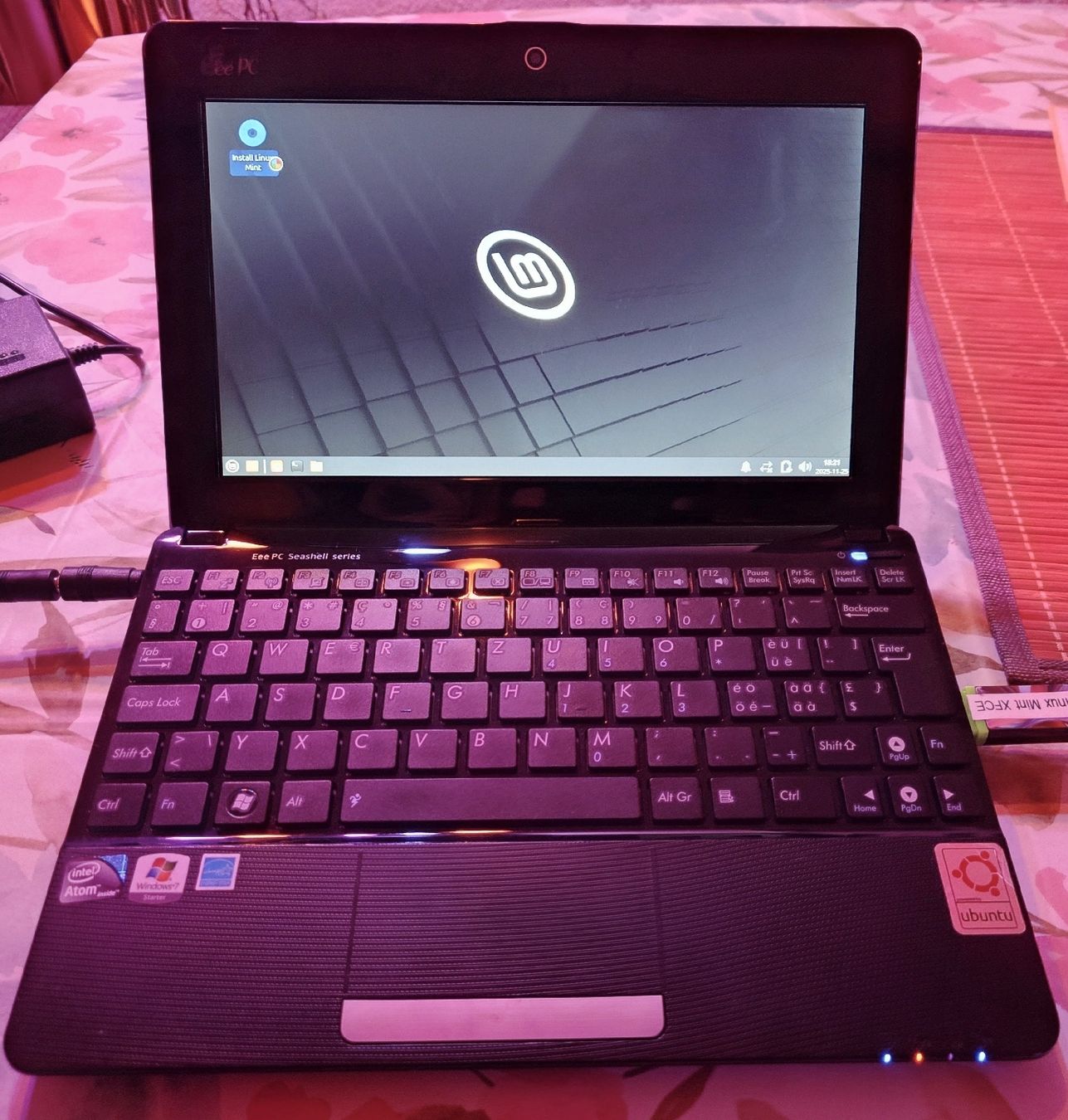 Asus Notebook: Asus Eee PC 1011PX | Intel Atom | 1GB | 160GB HDD | (Linux) – Usato da Ennetmoos venduto da Faders 2